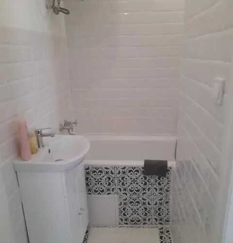 Sunny At Danube Hostel